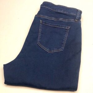 LIKE NEW R SIGNATURE SOFT HIGH-RISE CAPRIS 34x23 ⭐️